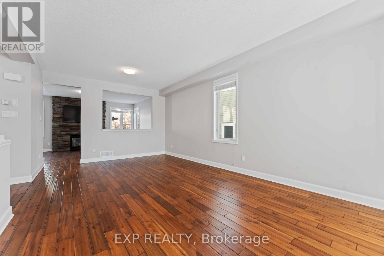 413 TILLSONBURG STREET - 7