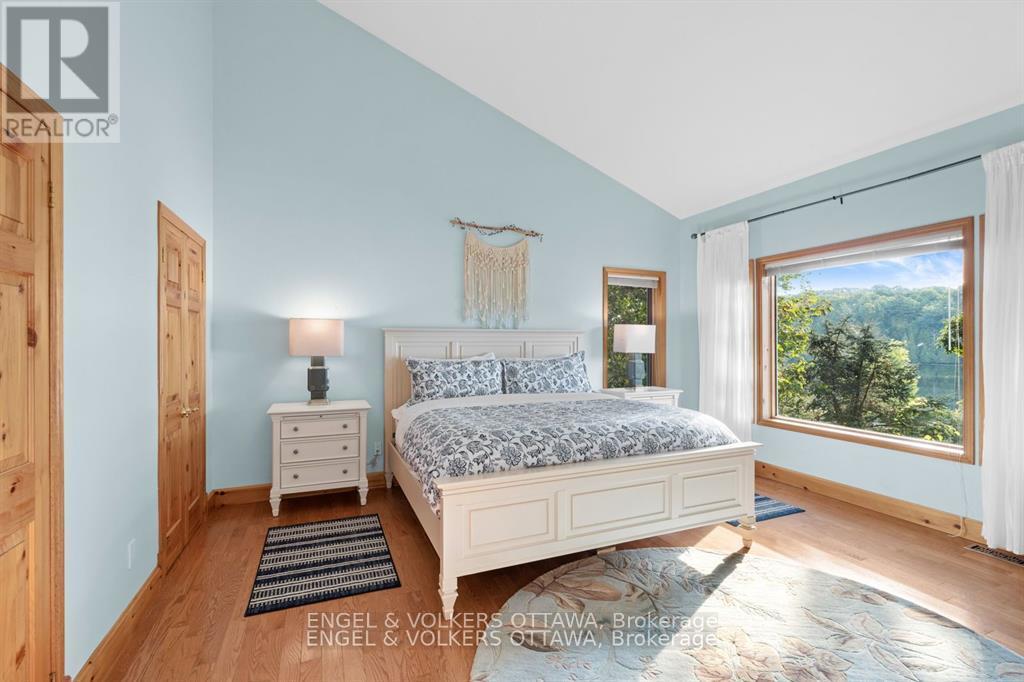 70 BELMONTE LANE - 18