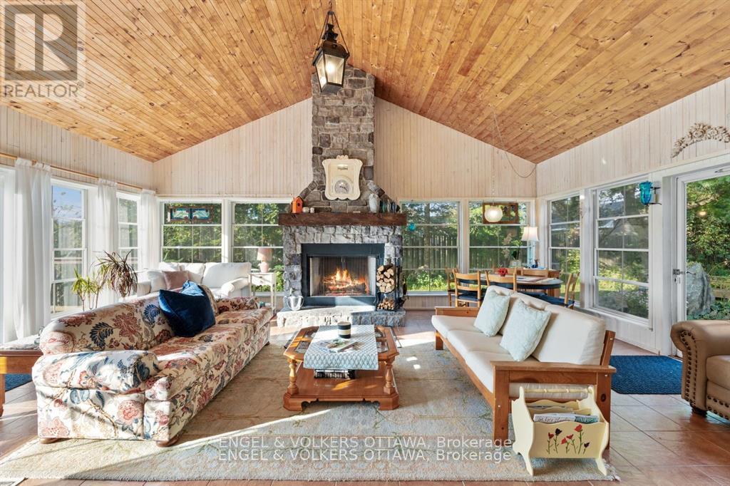 70 BELMONTE LANE - 23