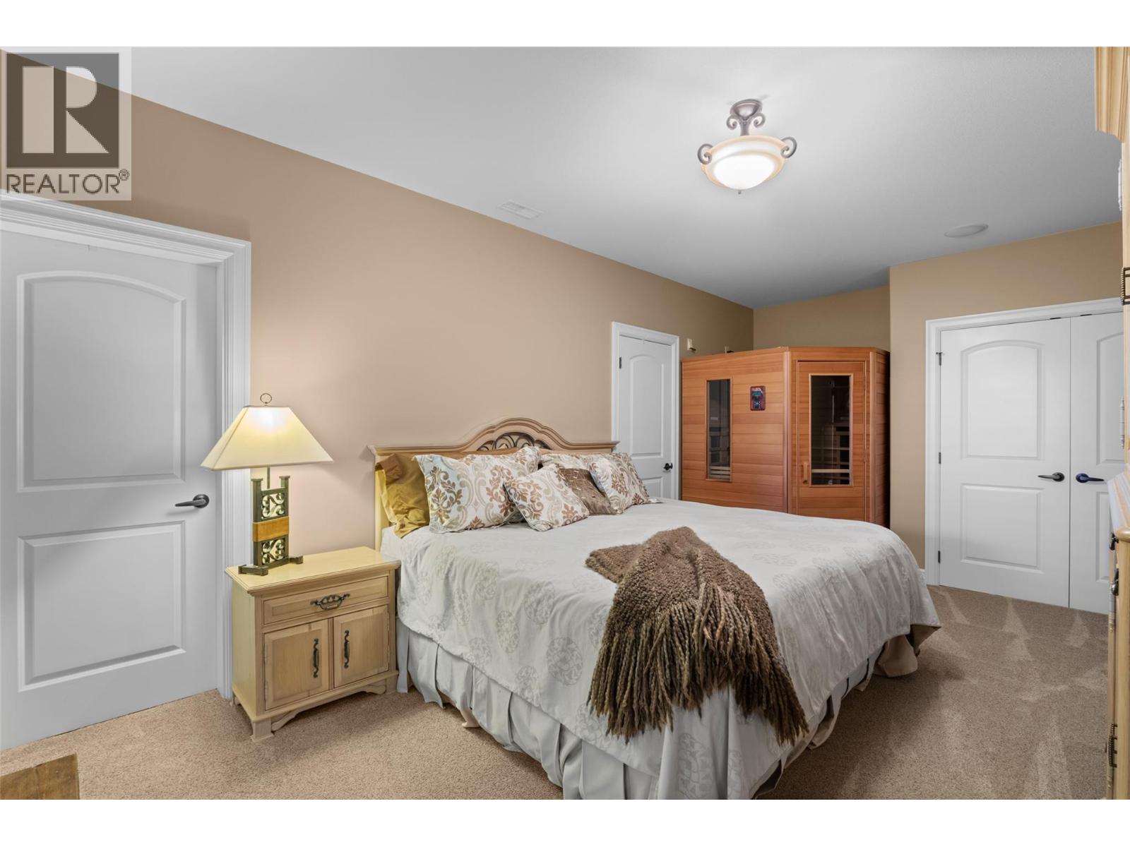 1590 Golf Ridge Drive - 44
