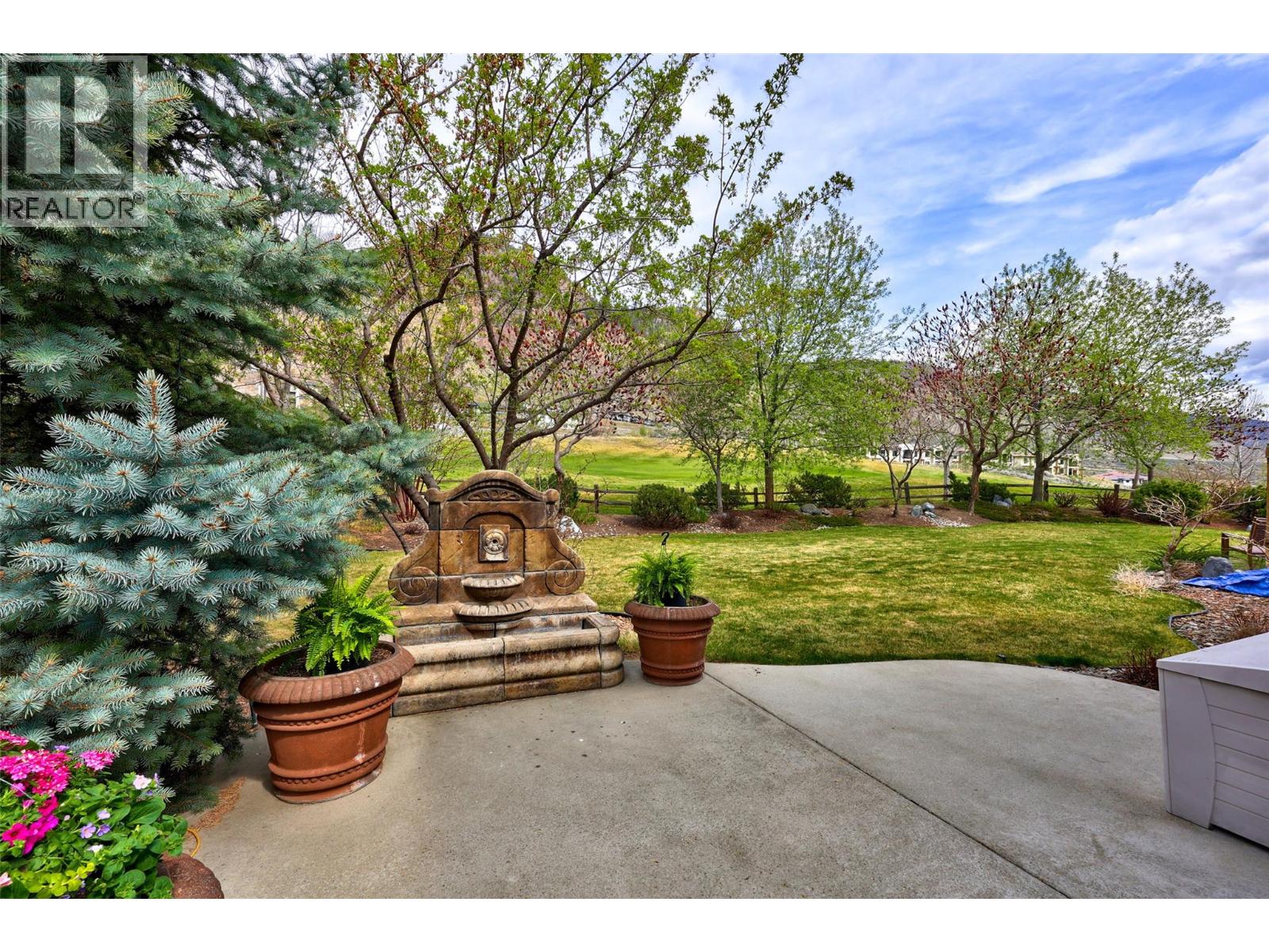1590 Golf Ridge Drive - 33