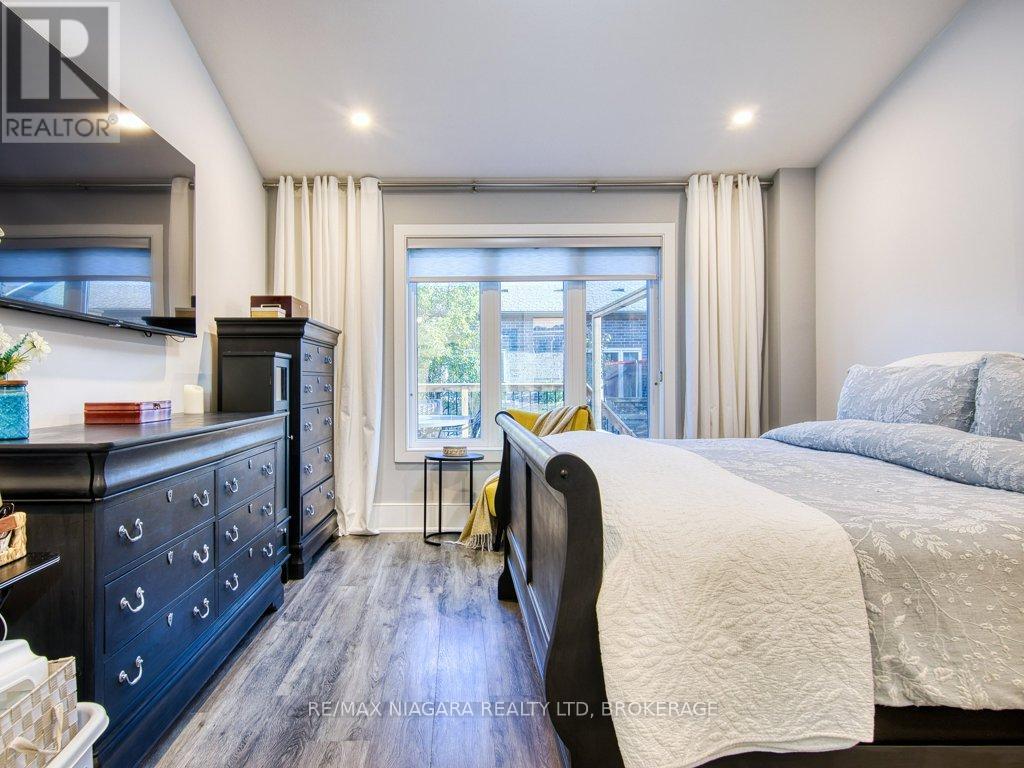 #132 7506 CLUBVIEW LANE - 19
