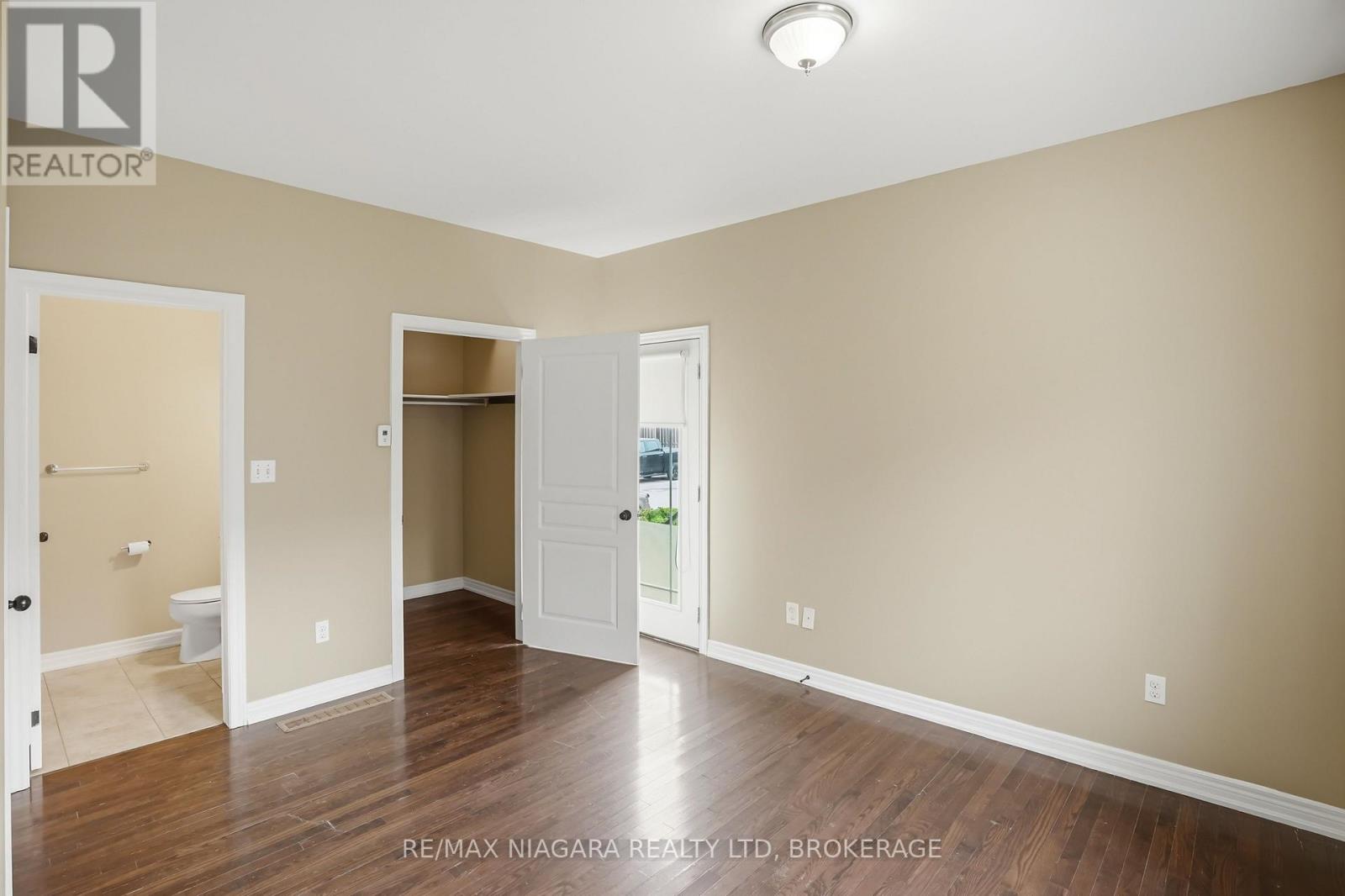 #106 6045 DUNN STREET - 21