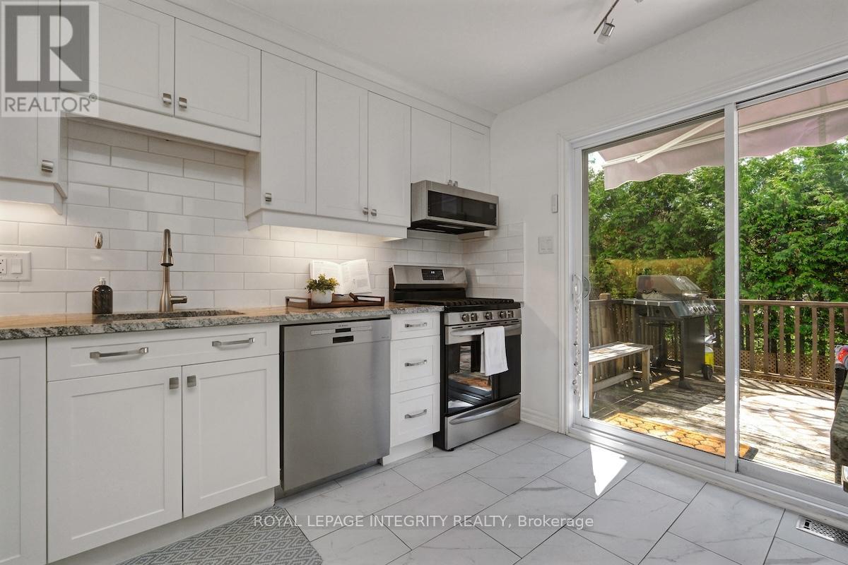 1575 DES GRIVES CRESCENT - 16