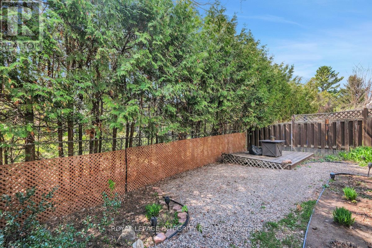 1575 DES GRIVES CRESCENT - 47