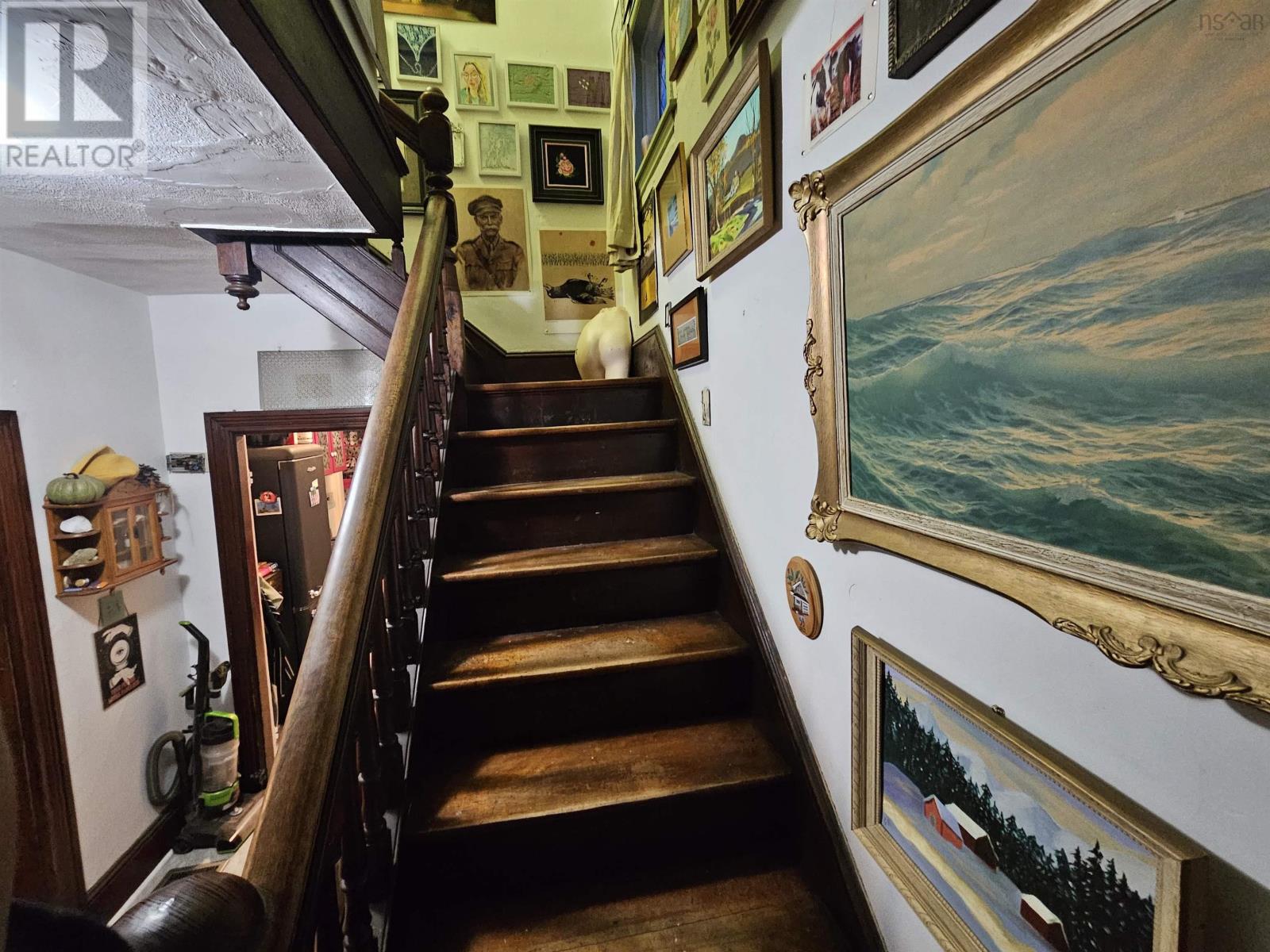 53 East Street - 11