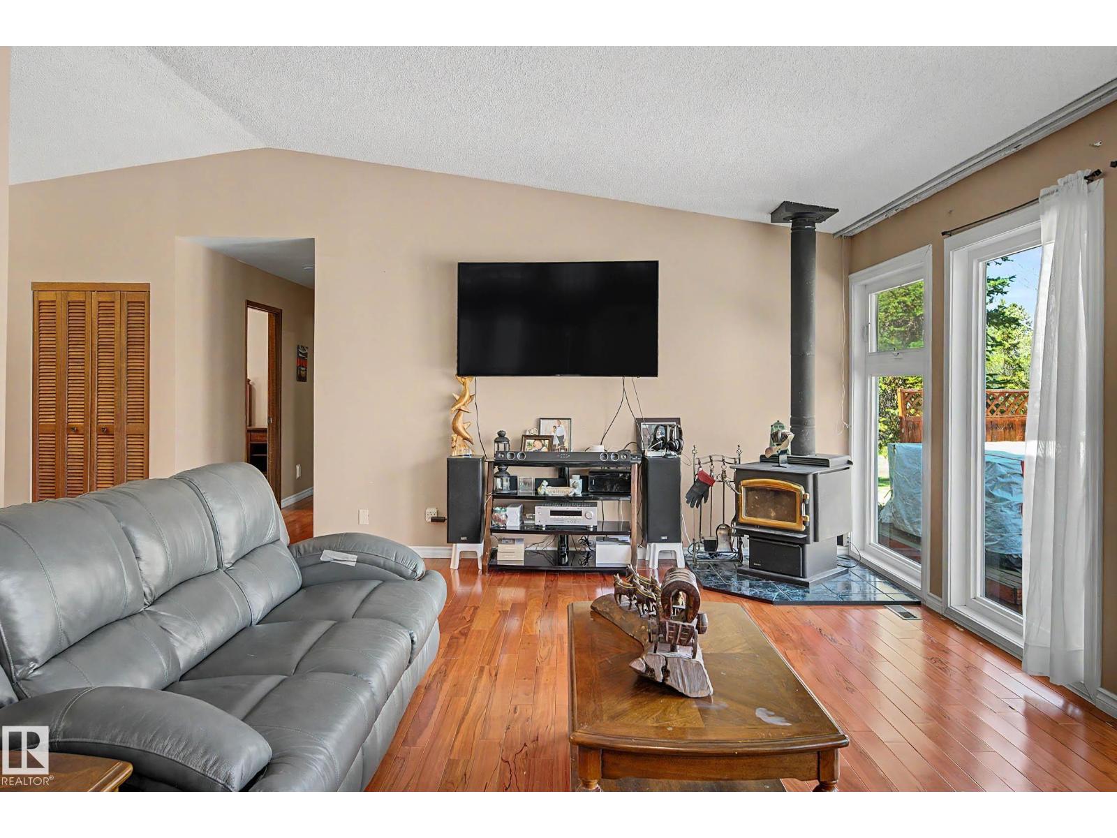 250 197 AV NE, Edmonton
