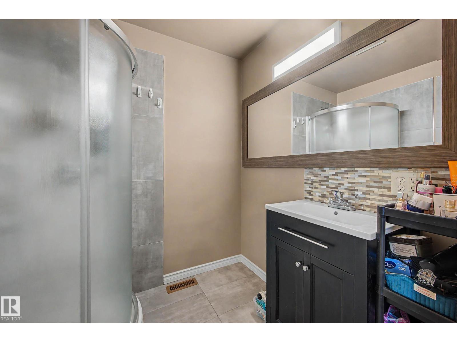 250 197 AV NE, Edmonton