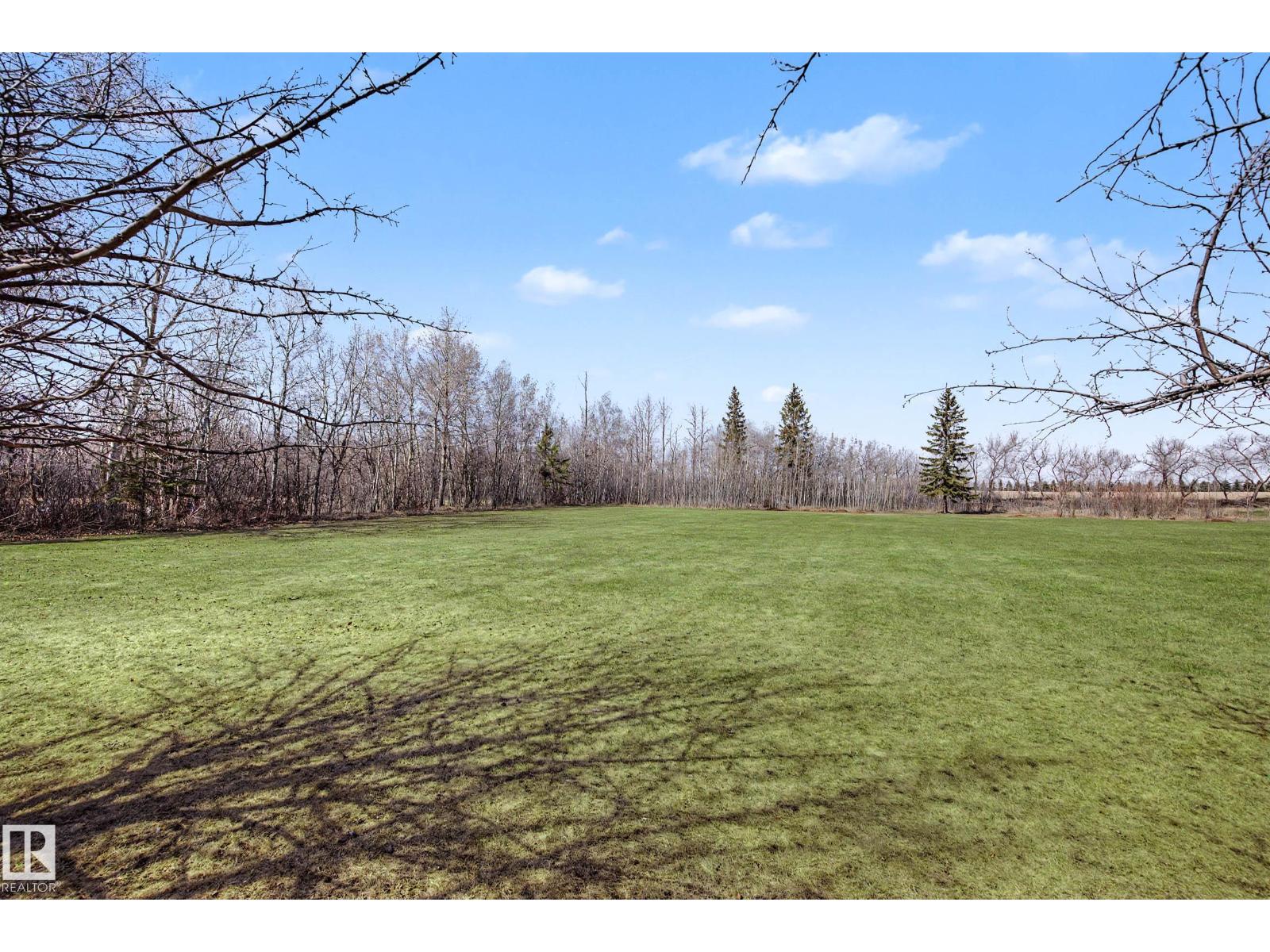 250 197 AV NE, Edmonton