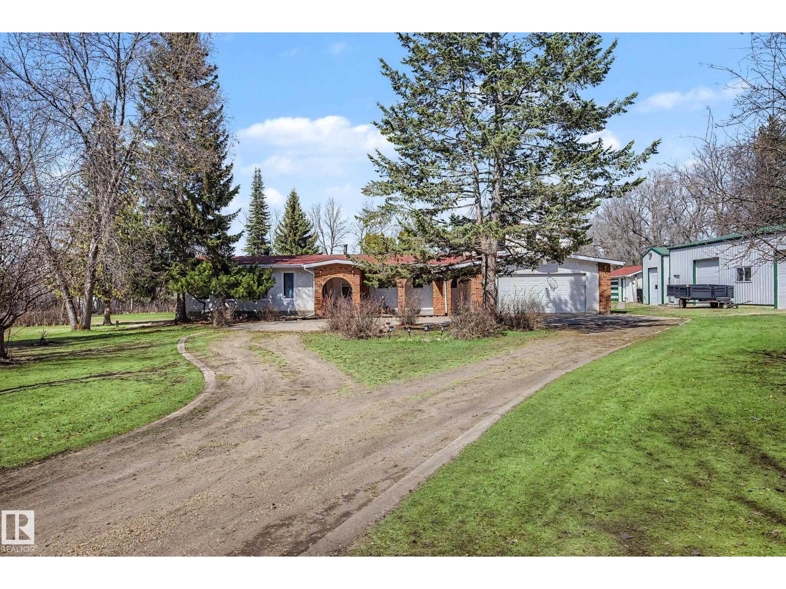 250 197 AV NE, Edmonton