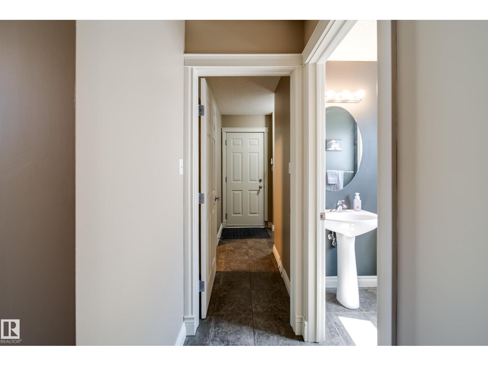 12627 16 AV SW, Edmonton