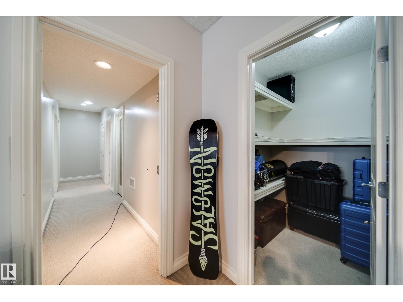 12627 16 AV SW, Edmonton