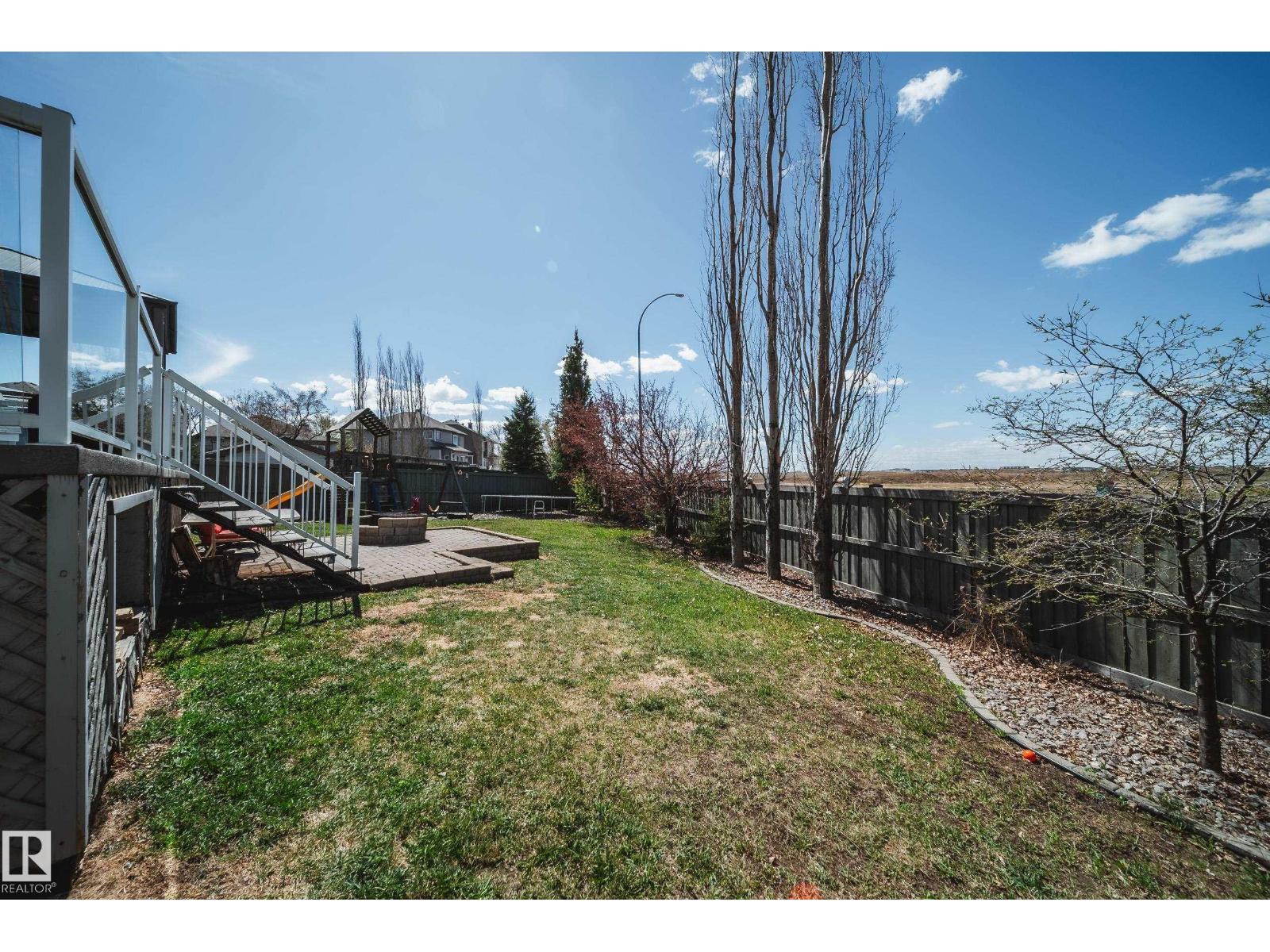 12627 16 AV SW, Edmonton