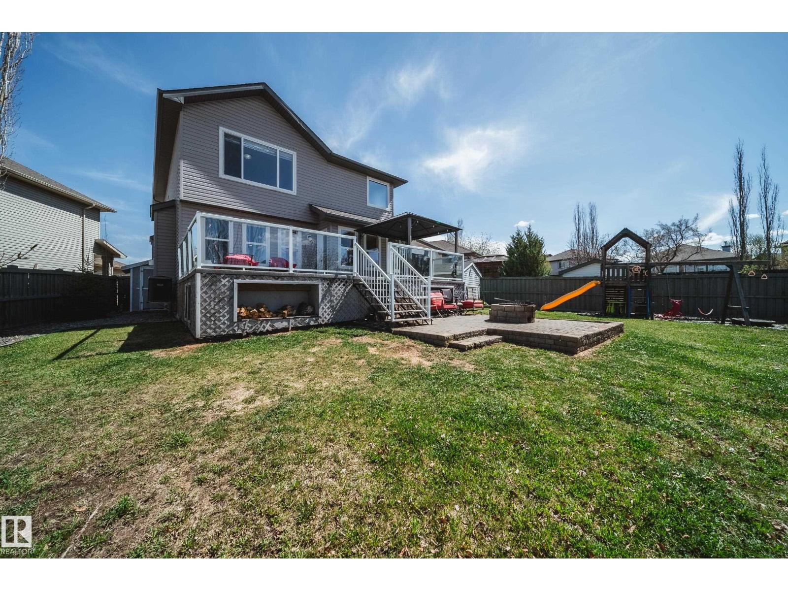 12627 16 AV SW, Edmonton