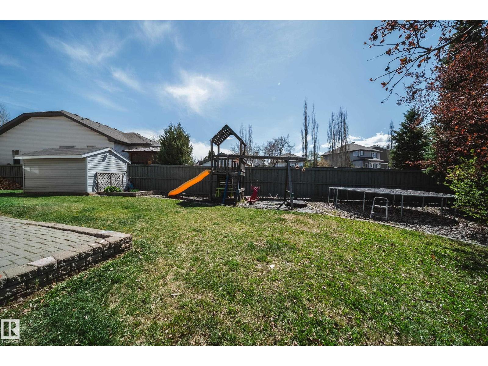 12627 16 AV SW, Edmonton