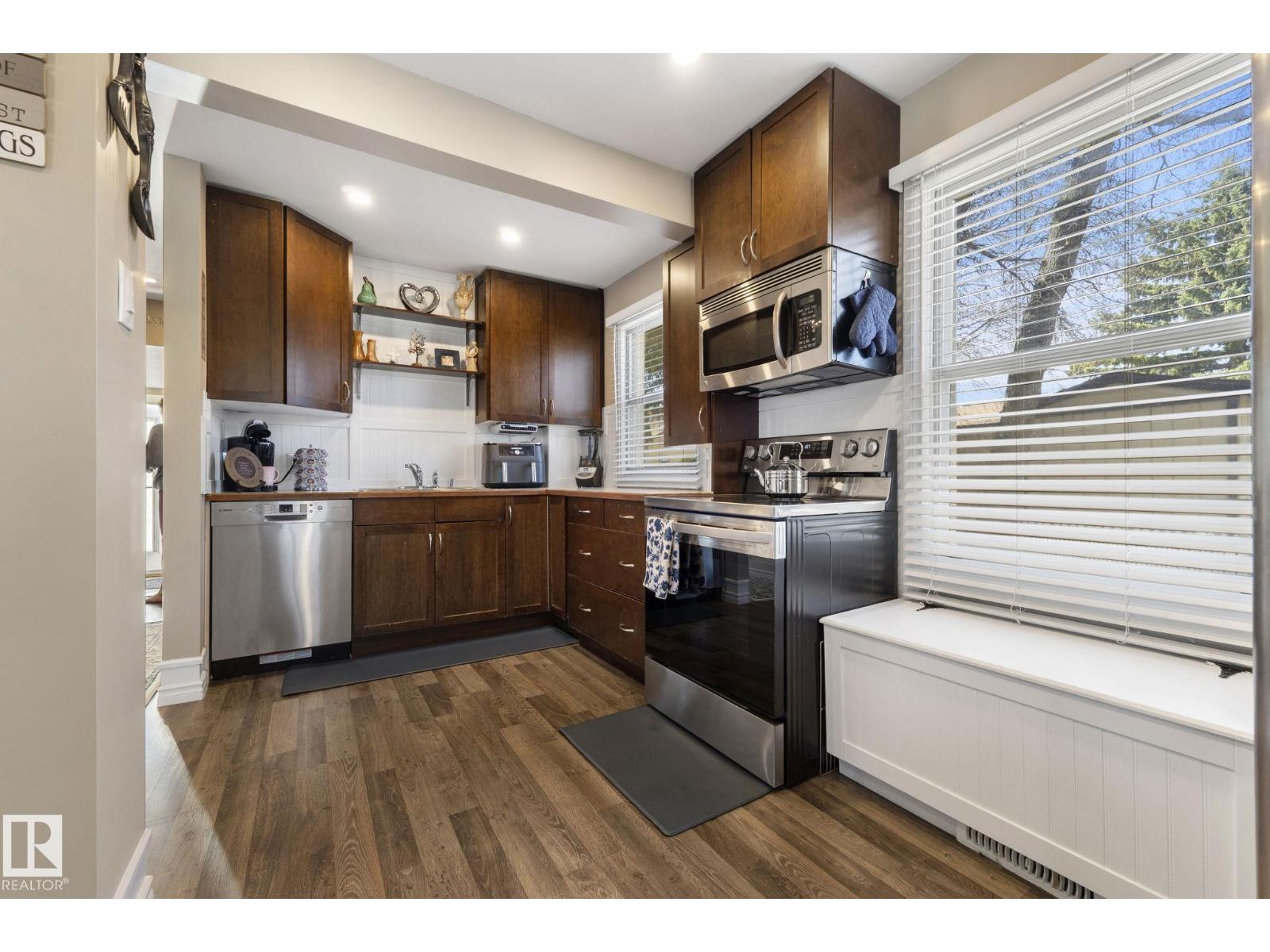 10117 103 AV — photo 13