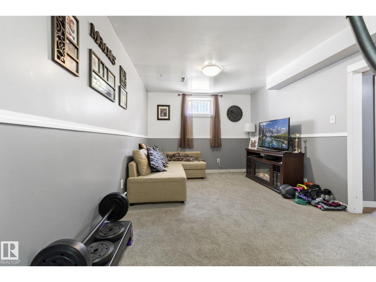 10117 103 AV — photo 40
