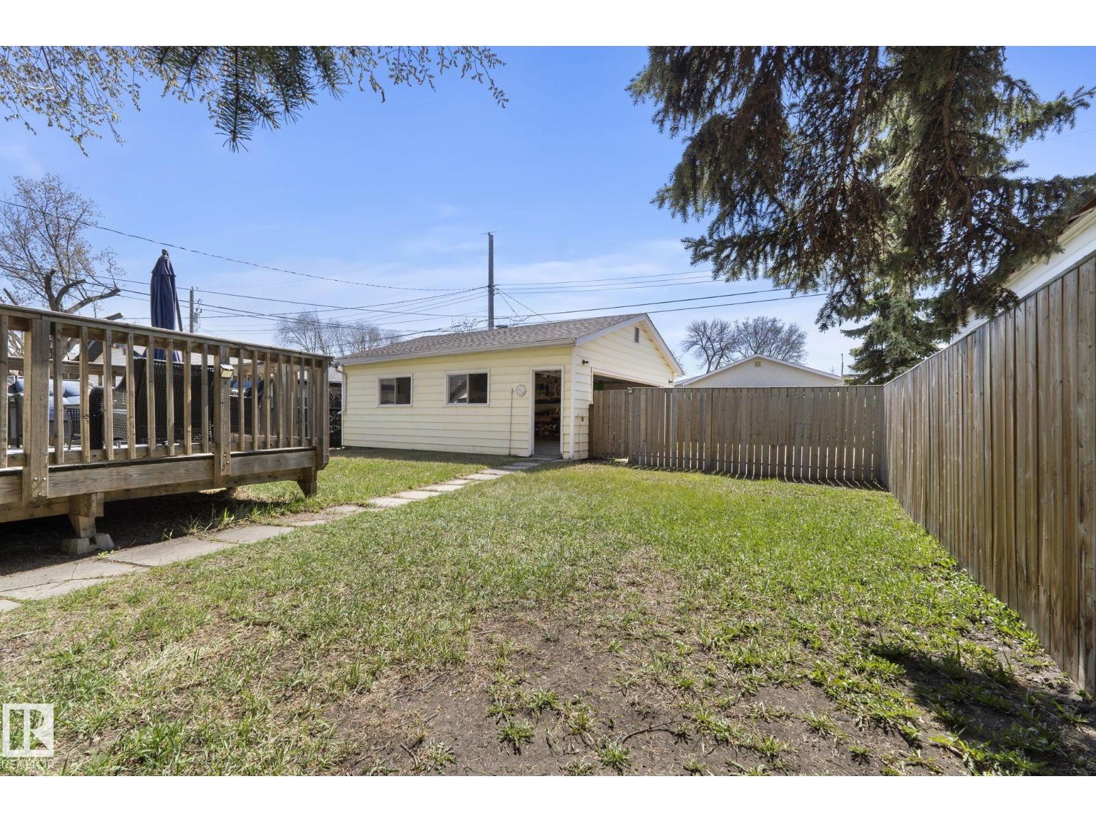 10117 103 AV — photo 49