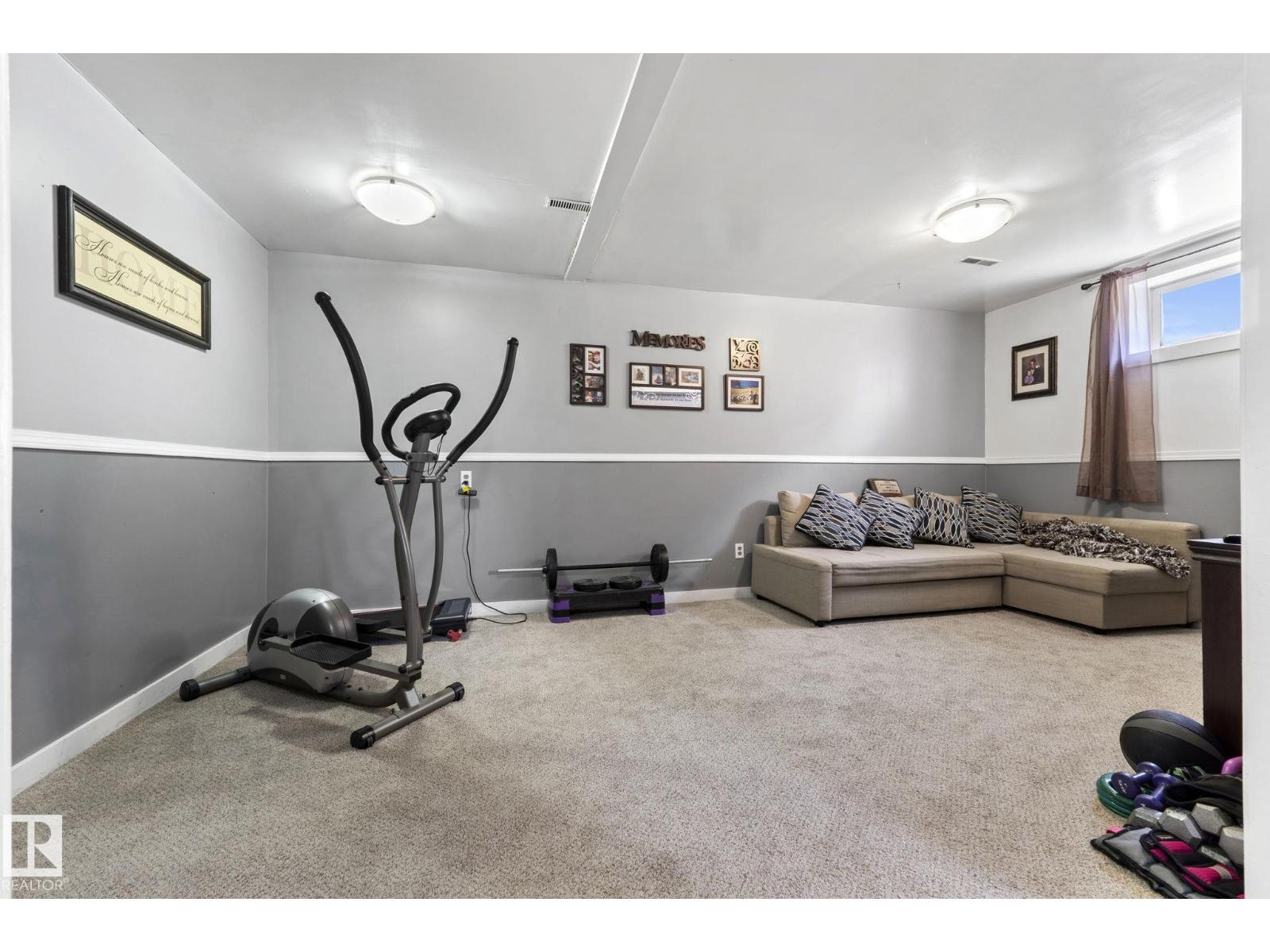 10117 103 AV — photo 38