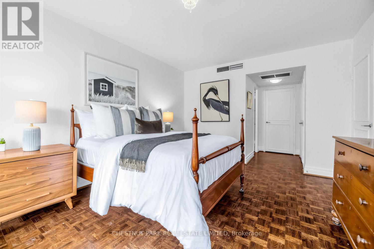 #506 10 AVOCA AVENUE - 13