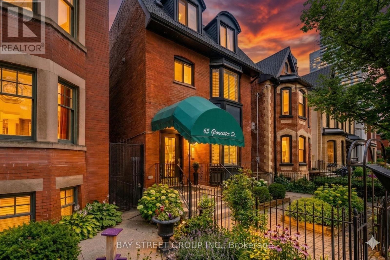 Listing photo of 4 - 65 GLOUCESTER STREET