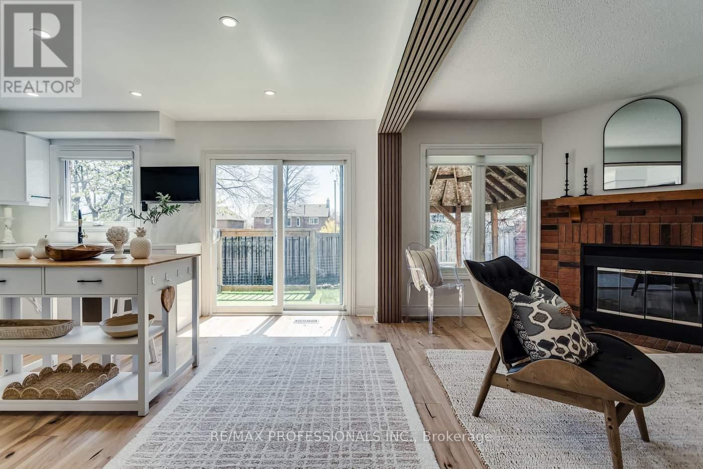 32 HEAVER DRIVE - 12