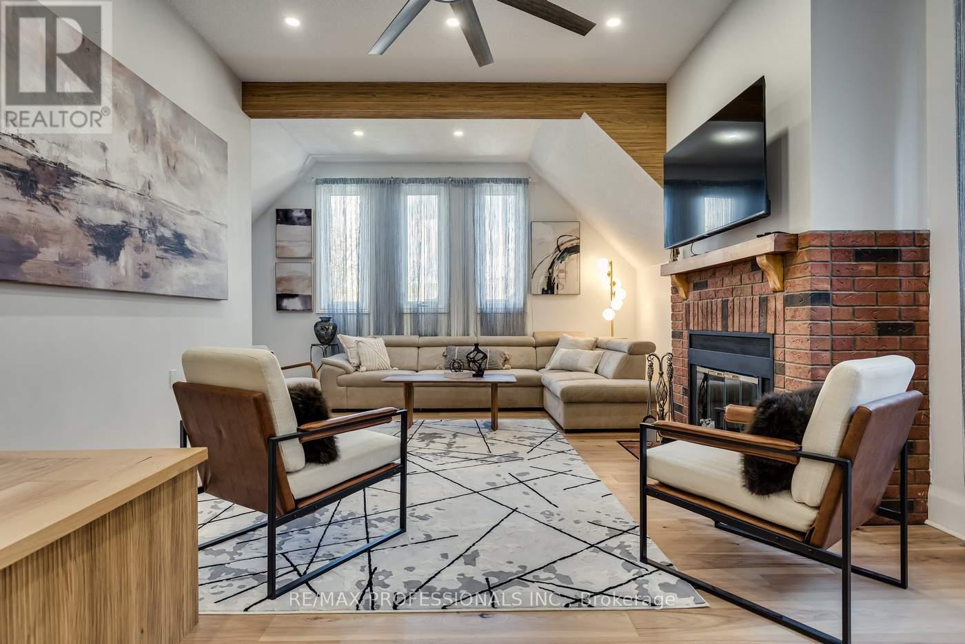 32 HEAVER DRIVE - 26