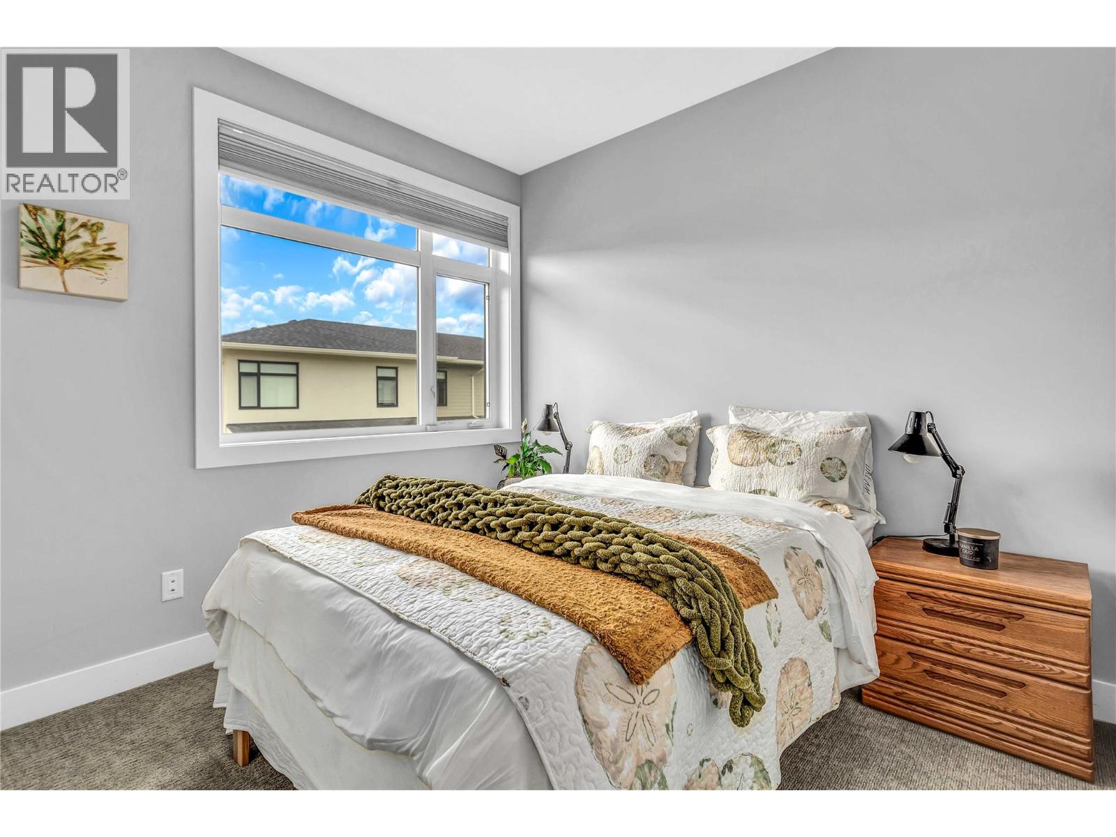 9 1102 Cameron Avenue, Kelowna