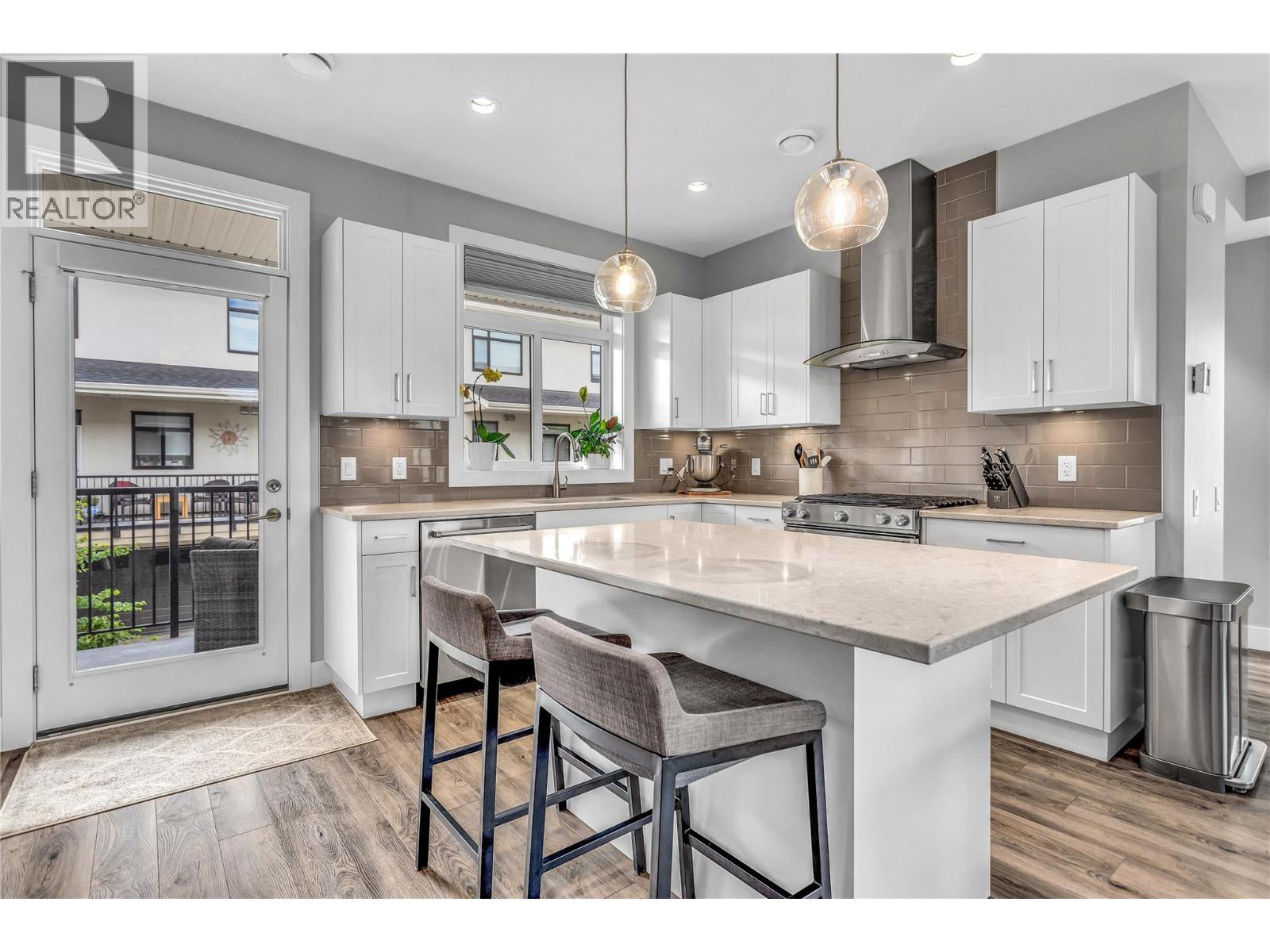 #9 1102 Cameron Avenue - 2