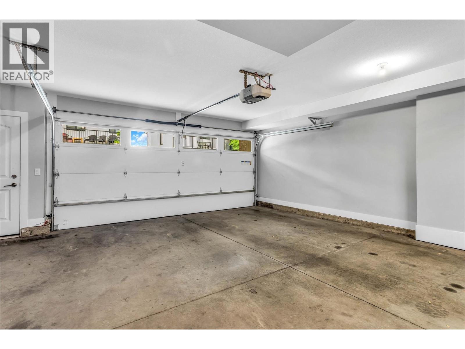 #9 1102 Cameron Avenue - 22