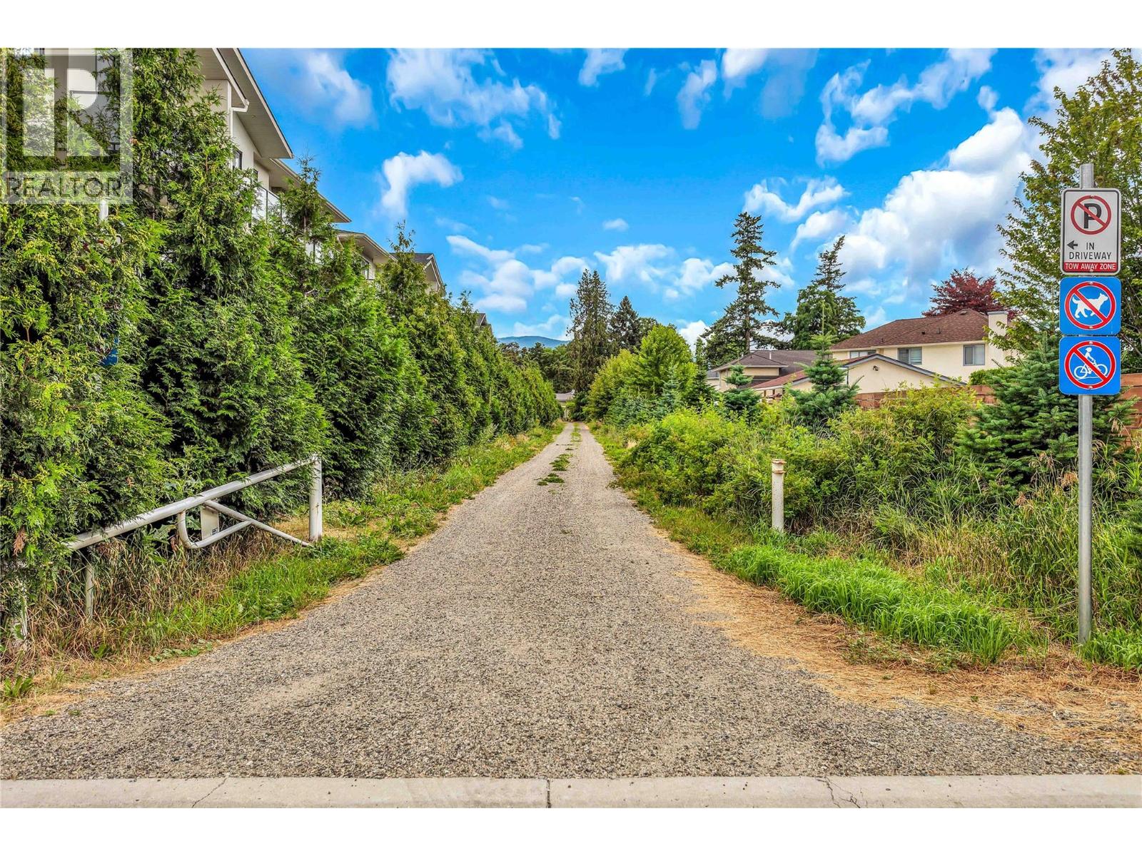 9 1102 Cameron Avenue, Kelowna