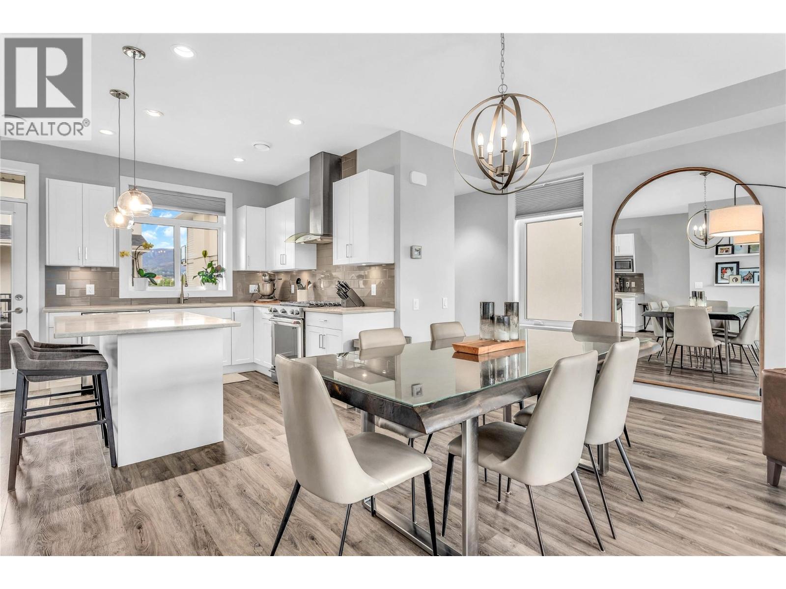 9 1102 Cameron Avenue, Kelowna