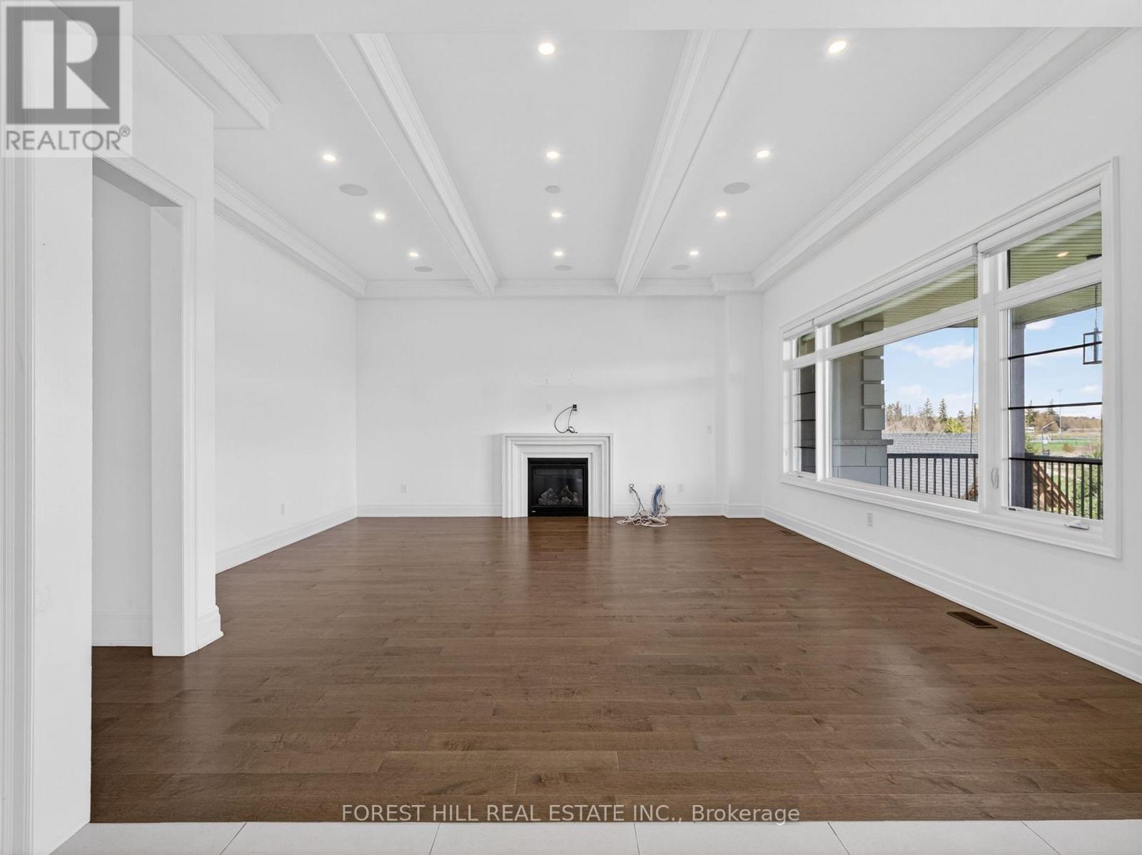 41 ELMERS LANE - 12