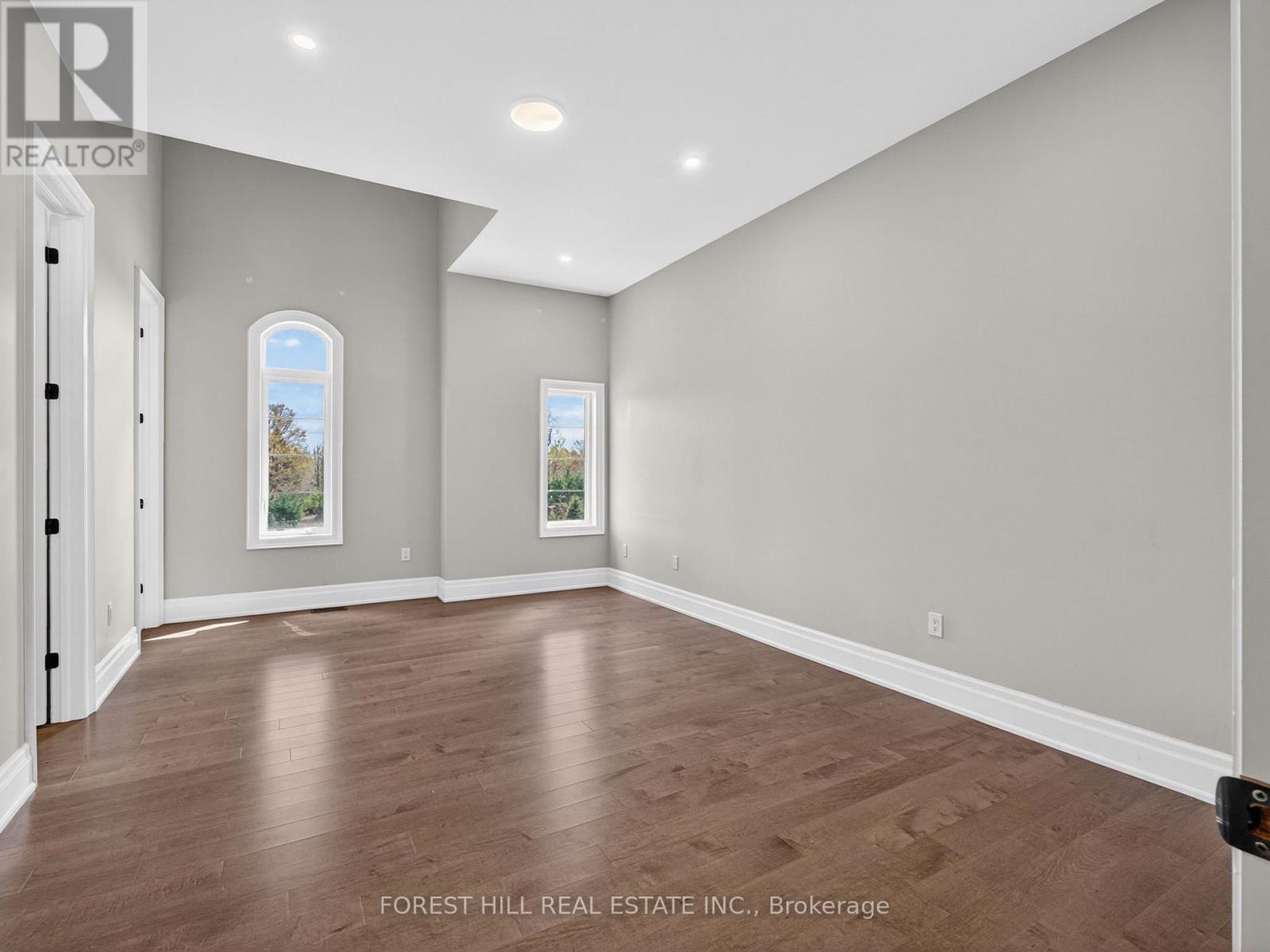 41 ELMERS LANE - 28