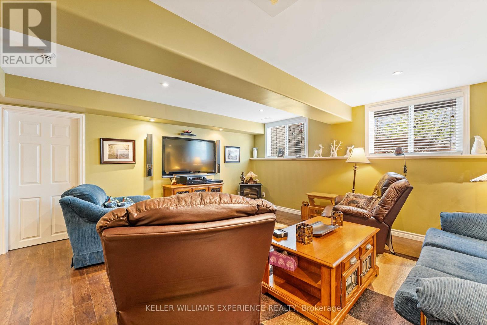 87 ARMEDA CLOW CRESCENT - 23