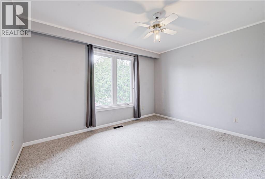 8 SANFORD Crescent, Brampton, Ontario, L6X2C3 — Photo 7