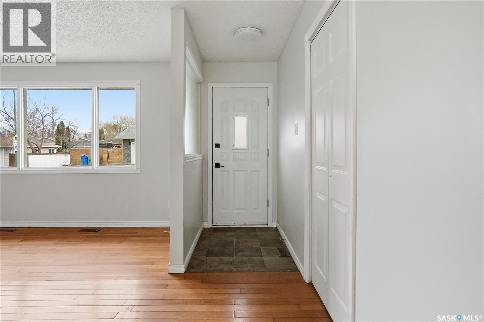 58 Nelles STREET - 4