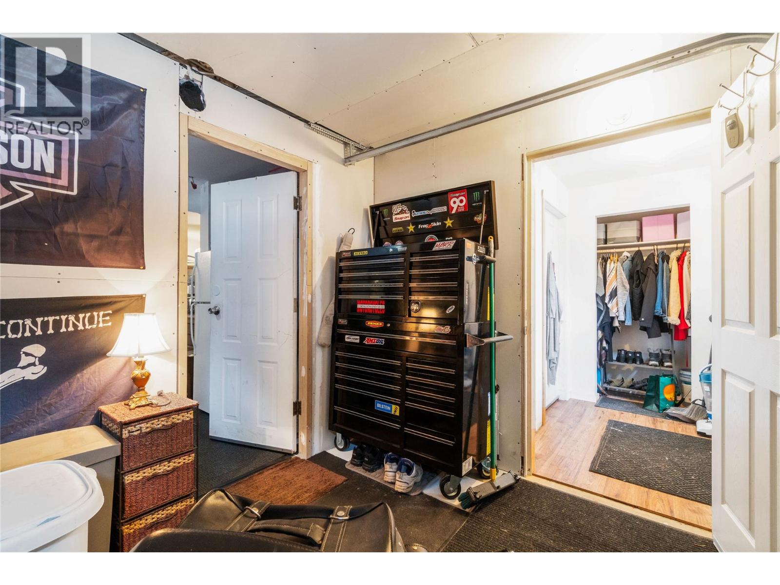4540 72 Avenue NE - 54