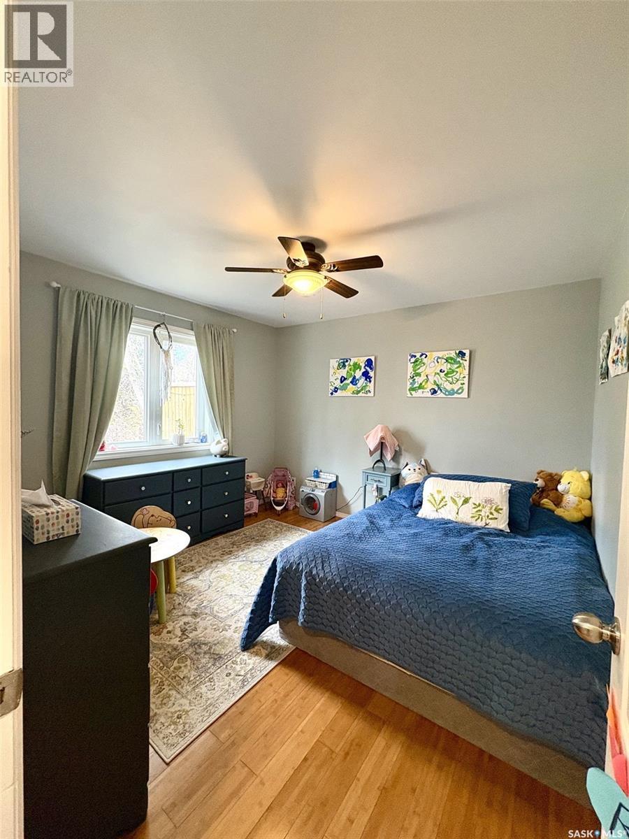 270 2nd AVENUE N - 6