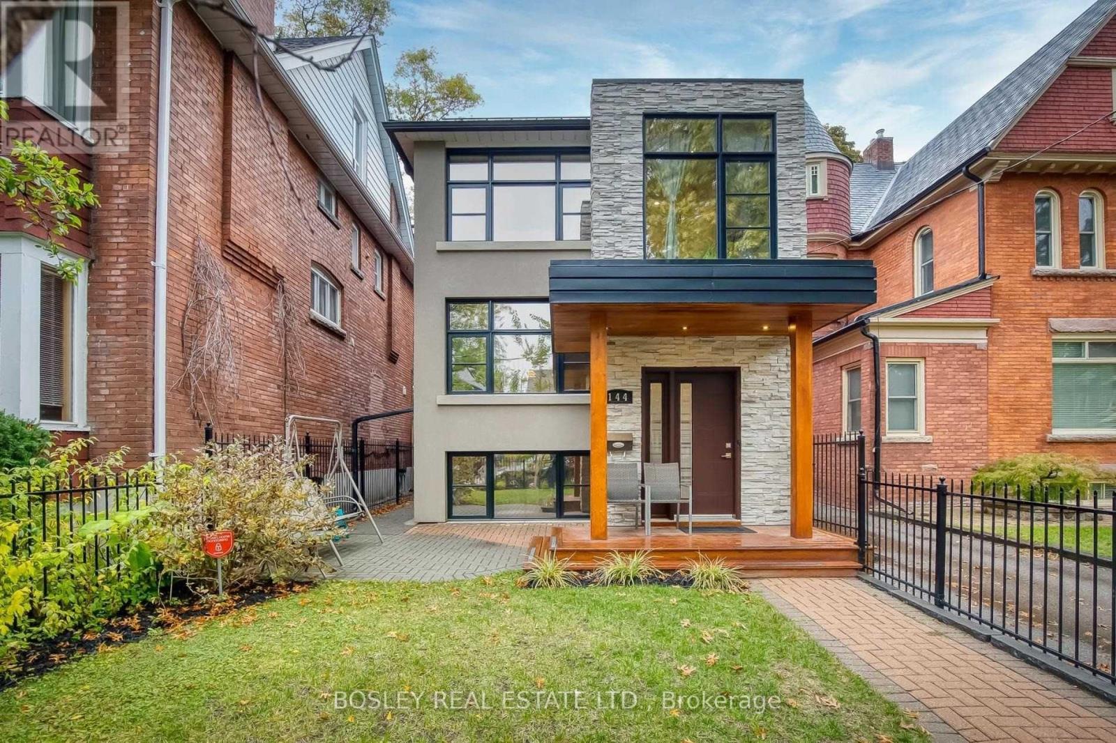 Listing photo of LOWER - 144 EVELYN AVENUE