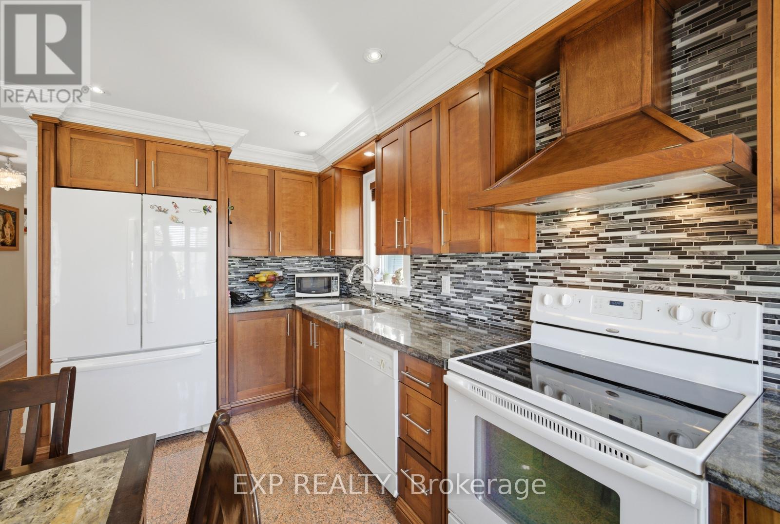 45 FLAMBOROUGH DRIVE - 11
