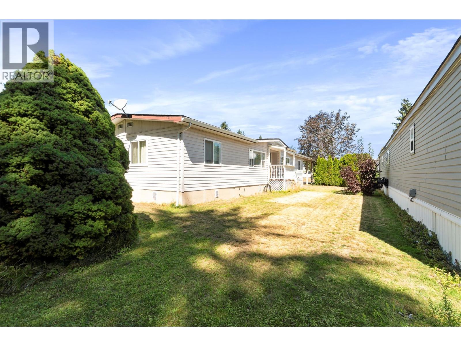 16 1361 30 Street Southeast, Salmon Arm