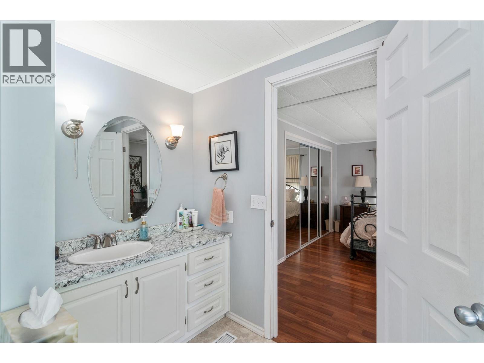 16 1361 30 Street Southeast, Salmon Arm