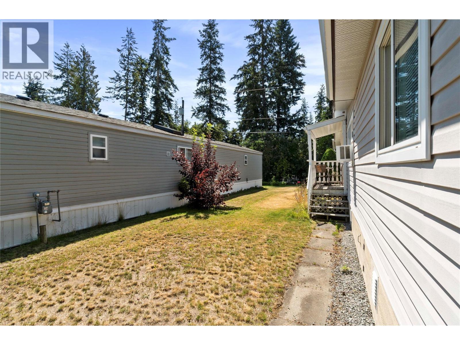 16 1361 30 Street Southeast, Salmon Arm