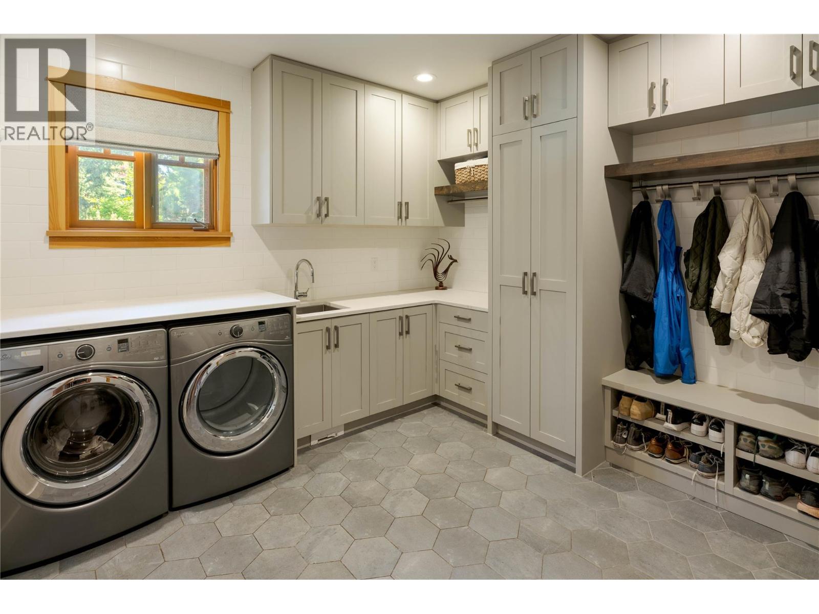 1783 MID RIDGE Court - 17