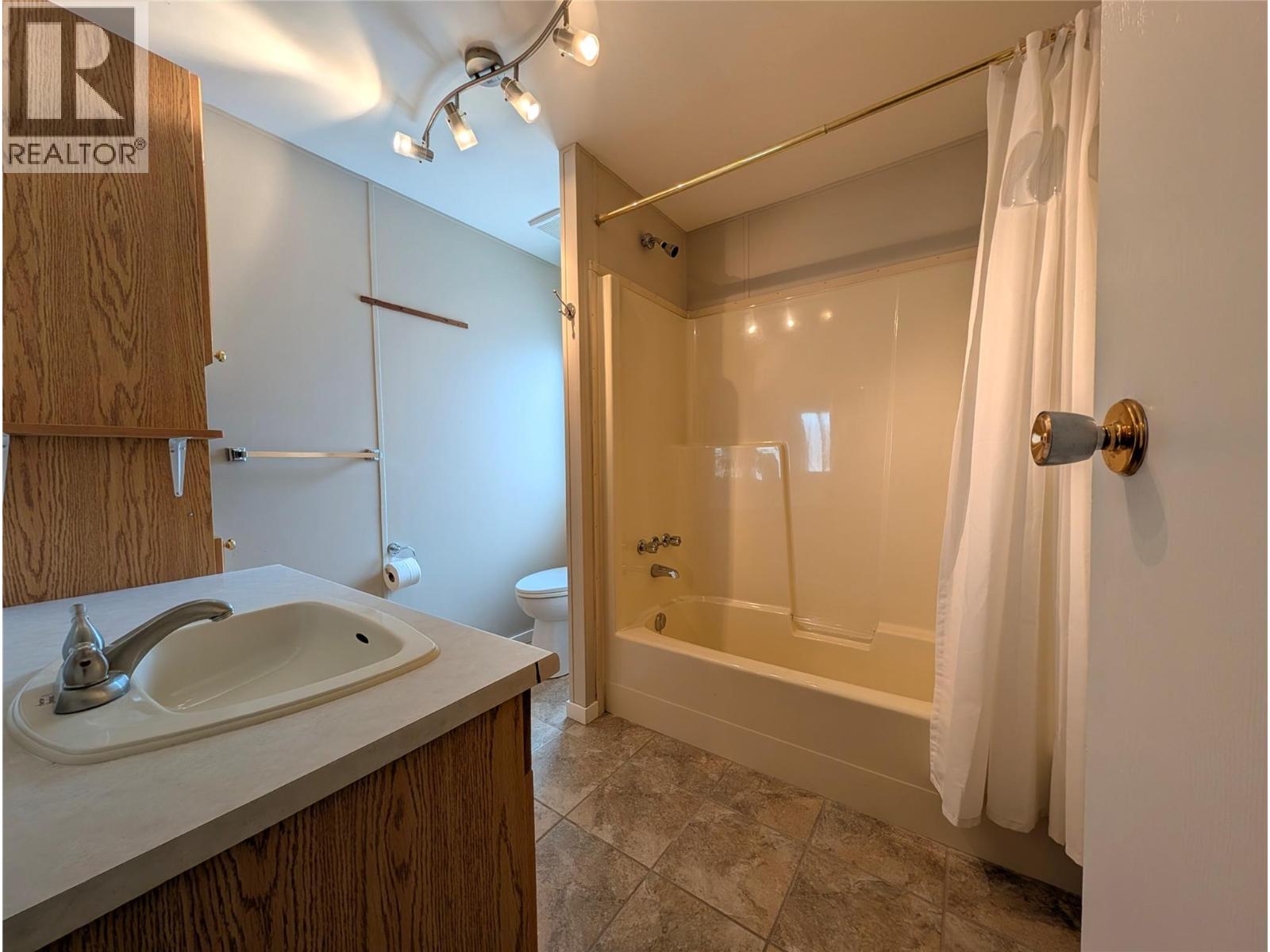 122 3535 Casorso Road, Kelowna