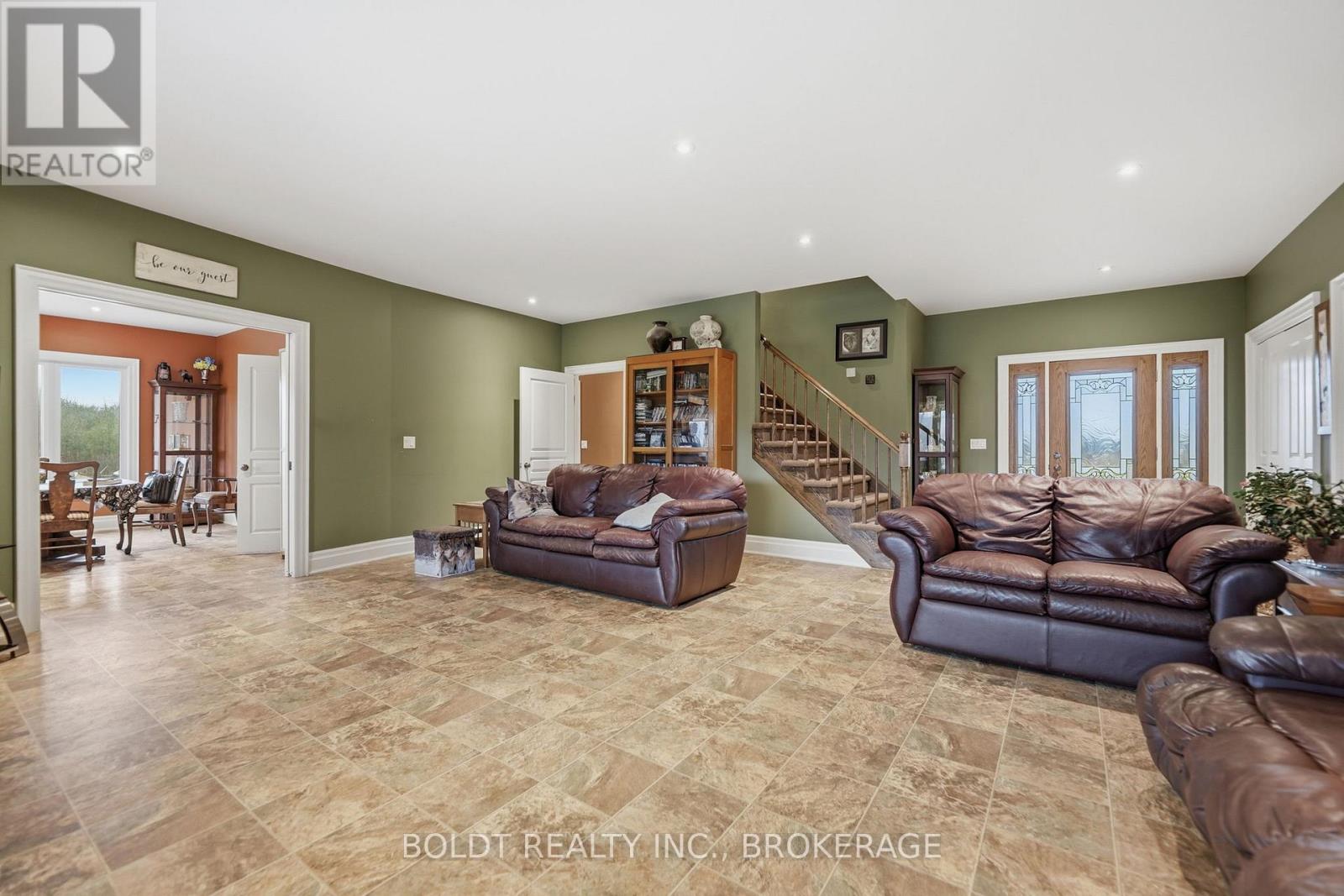 4720 COLLEGE ROAD