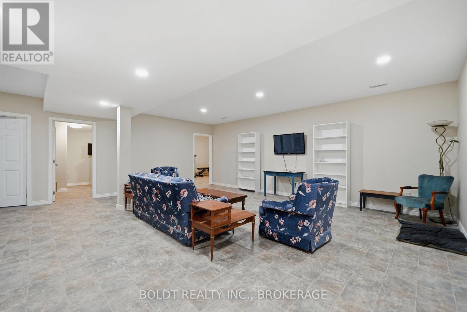 4720 College Road — photo 32