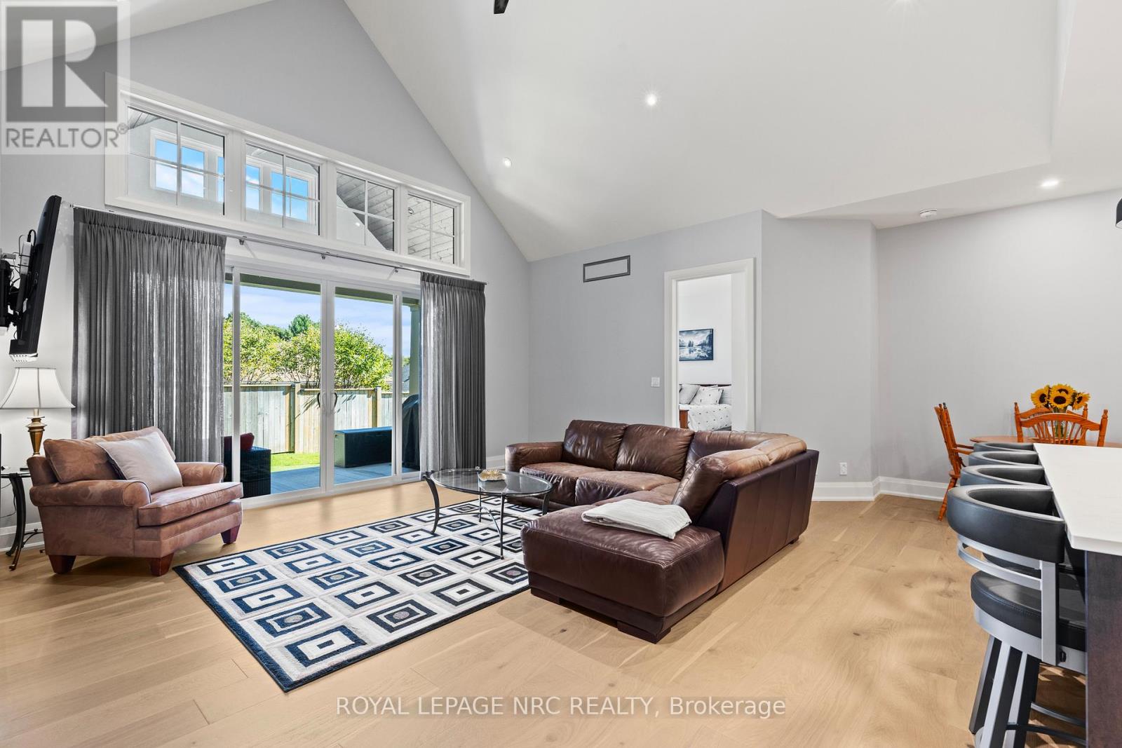 #7 190 CANBORO ROAD - Image 11