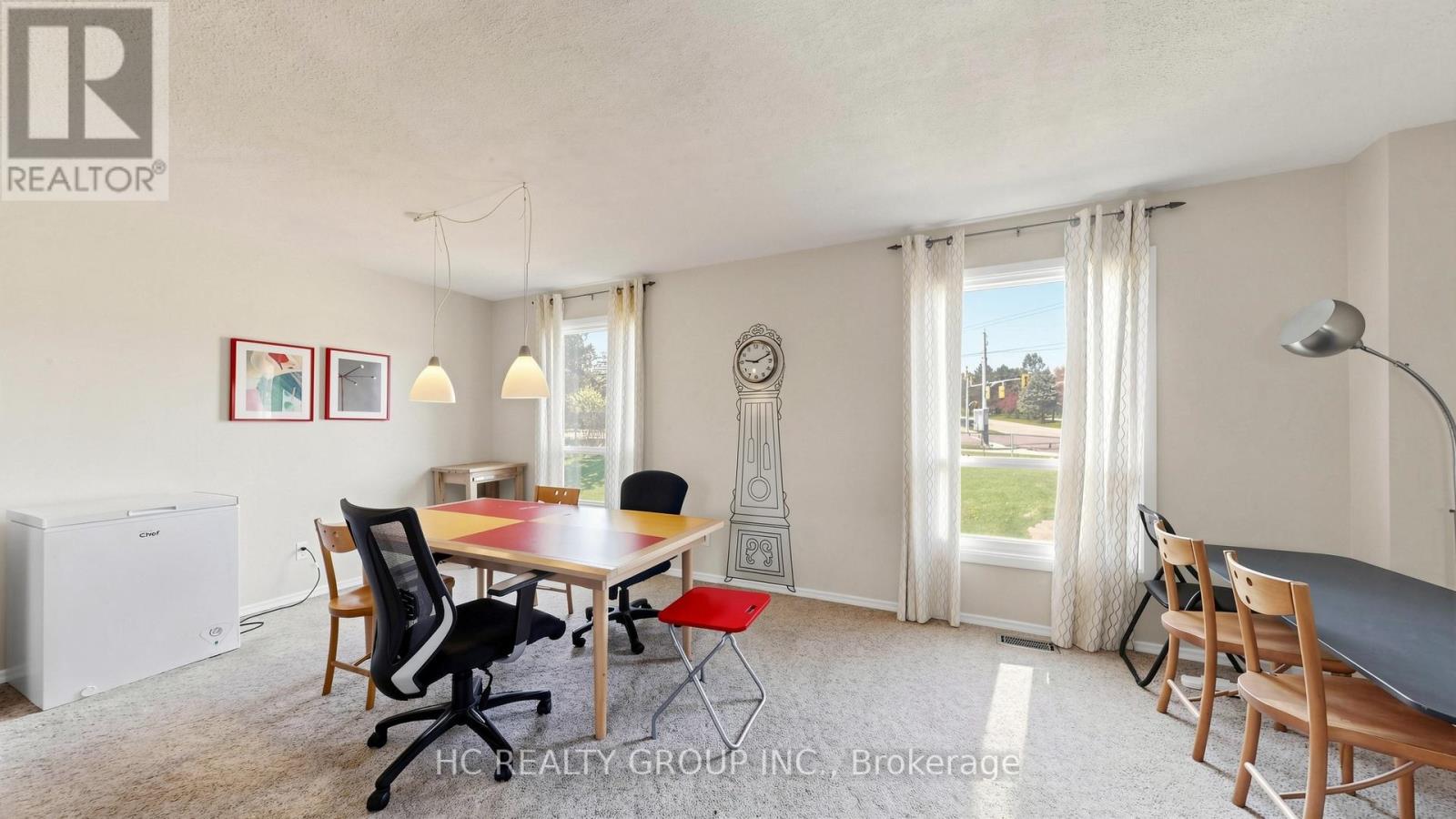 #1 433 KEATS WAY - 16